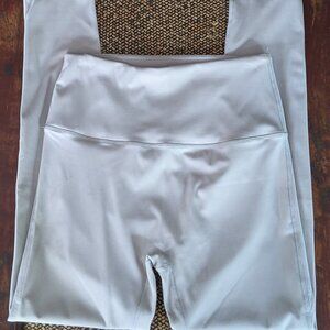 Magnolia Athletica FitLift High Waist Leggings Foot Strap NEW Ice Gray